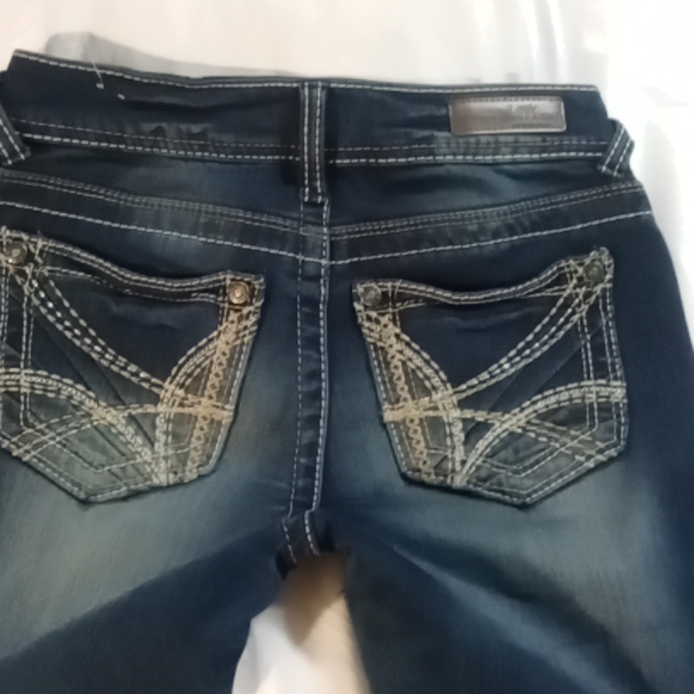 Wallflower Jeans - Picture 3 of 3